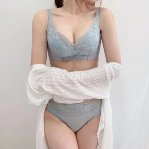 QB184 蕾絲蠶絲杯調整內衣/4扣/3色/70A-85B